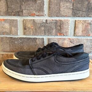 Men's Black Canvas Sneakers